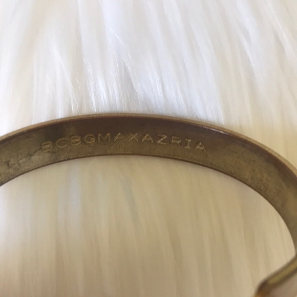 Nude BCBG Bracelet - Picture 4 of 5